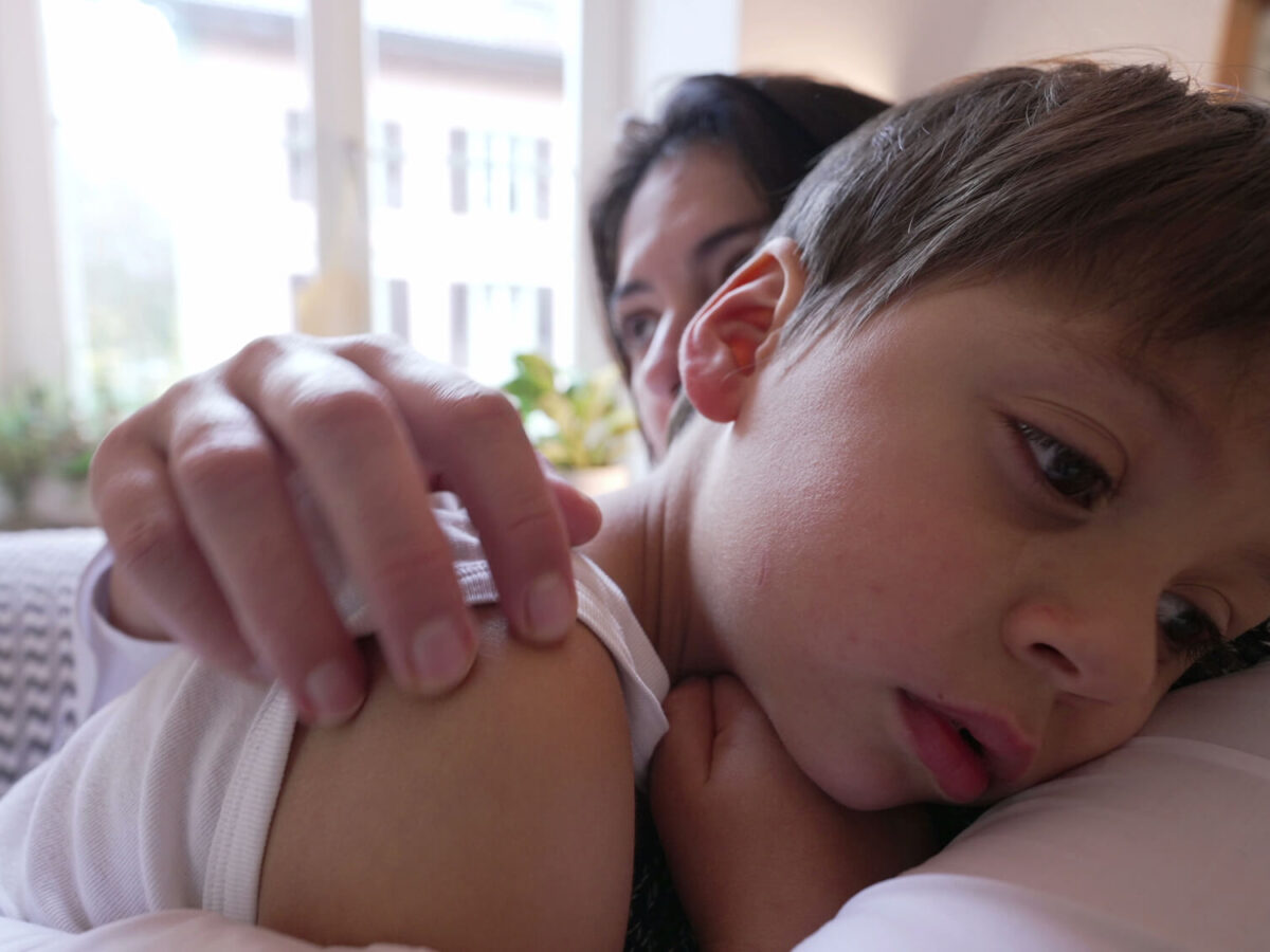 parent reassuring child when scared