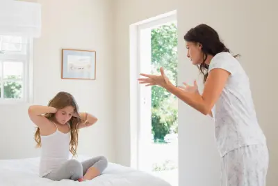 mom yelling at daughter mom yelling at daughter