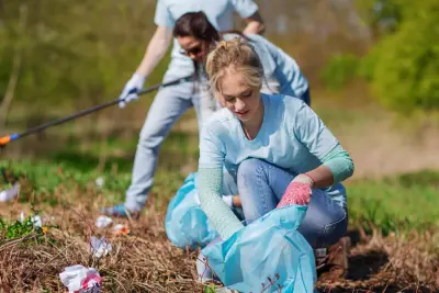 family volunteering