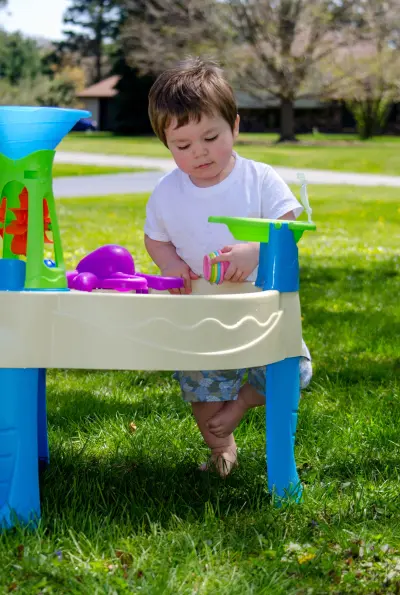 toddler water play
